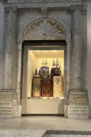 Ashkenazi Shul 1692 